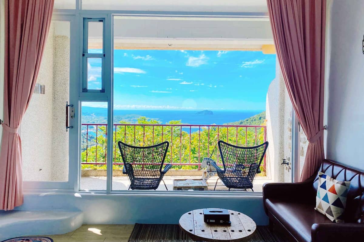 Deluxe tweepersoonskamer, balkon, uitzicht op zee | Verduisterende gordijnen, geluiddichte muren, gratis wifi