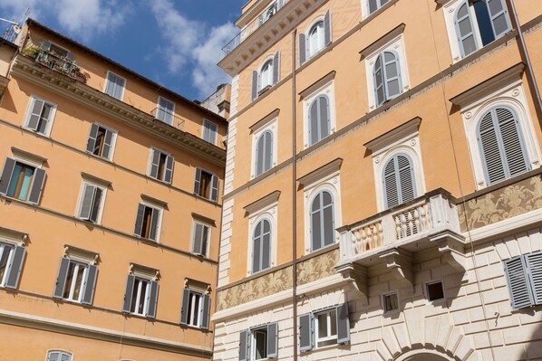 Front of property - Rome Accommodation - Farnese (Rome)