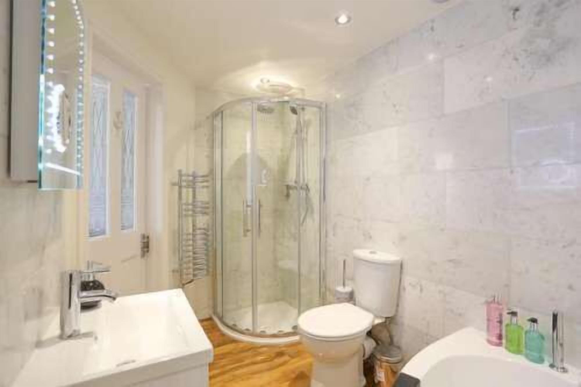 Shower, free toiletries, hair dryer, towels
