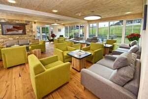 Sala de estar en el lobby