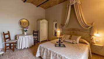 Deluxe tweepersoonskamer, privébadkamer, uitzicht op tuin | Italiaanse Frette-lakens, luxe beddengoed, Select Comfort-bedden