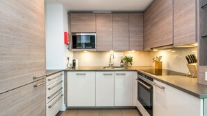 Premium Penthouse, 2 Double Beds, City View | Private kitchen