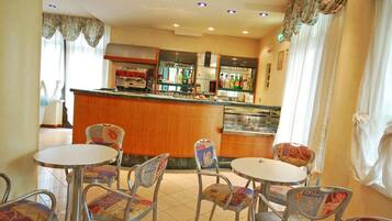 Bar (en la propiedad)