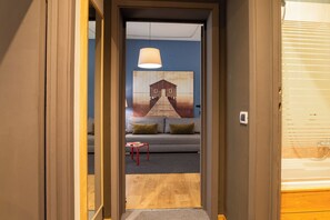 Apartment, 1 Bedroom (Avio) | Living area