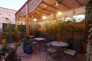 Courtyard - Riad El Walida (Marrakech)