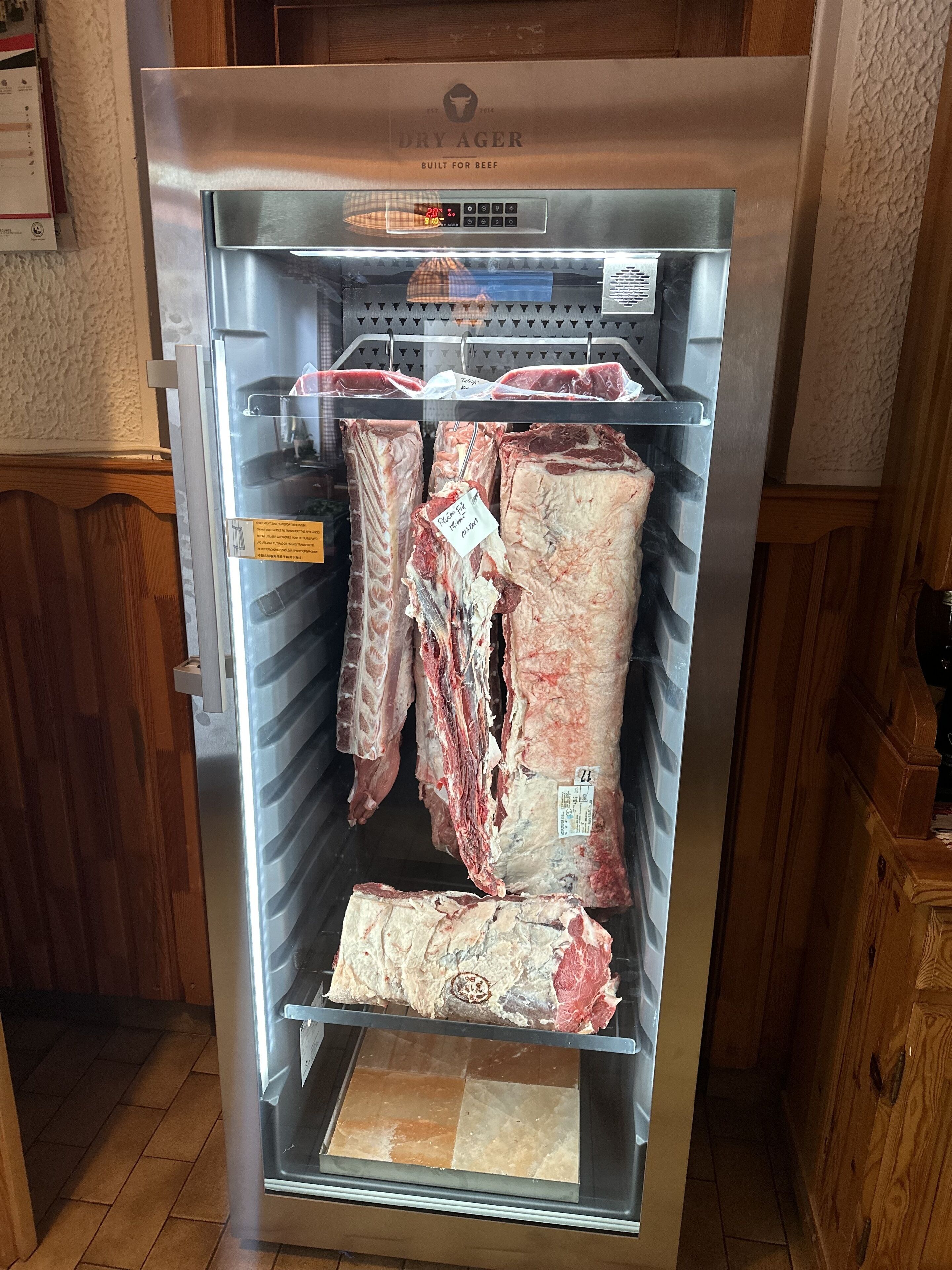 Der serveres morgenmad, frokost og aftensmad