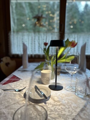 Breakfast, lunch and dinner served - Gostisce Draga (Radovljica)