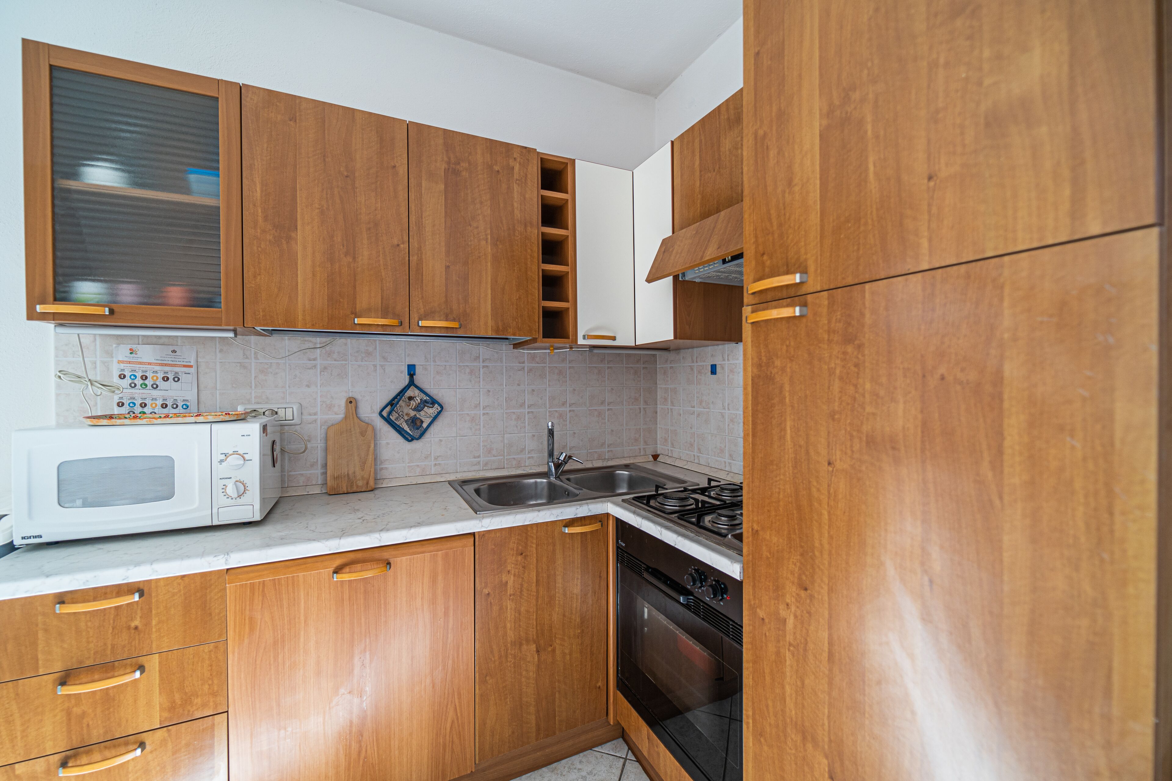 Apartemen | Dapur pribadi | Lemari es, kompor, dan peralatan masak/sendok-piring