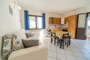 TV - Appartamento Costa del Sole (Marciana)