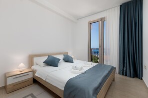 Comfort-Apartment, 1 Schlafzimmer, mit Bad, Meerblick | 1 Schlafzimmer, Zimmersafe, Schreibtisch, schallisolierte Zimmer