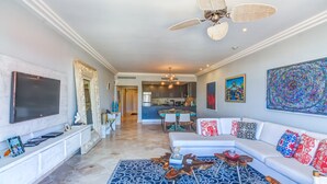 Unclassified image, 4 of 26, button - Fishing Lodge 01 (Punta Cana)