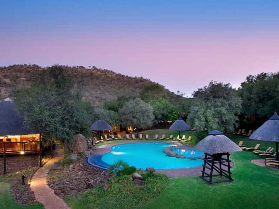 2 piscinas al aire libre