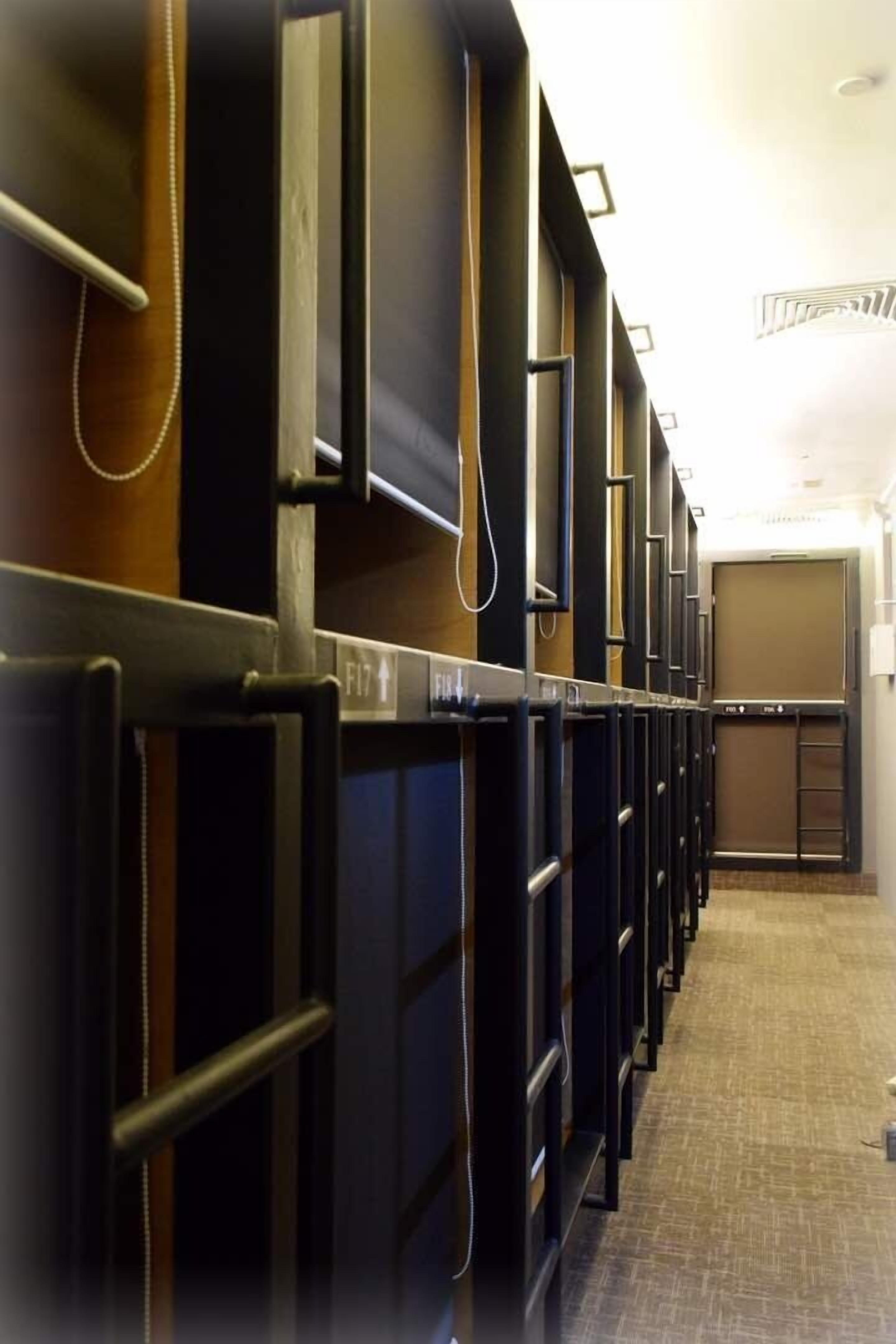 basic shared dormitory, men only (6-hours use) | free wifi