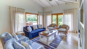 Superior House, 4 Bedrooms, Private Pool | Living room - Cozy Villa (La Romana)