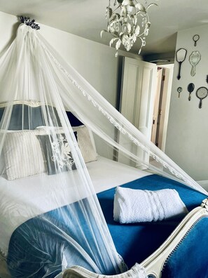 7 chambres, fer et planche à repasser, Wi-Fi gratuit, draps fournis