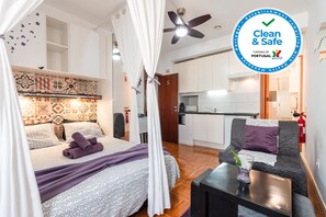 Strykejern/-brett, wi-fi og sengetøy