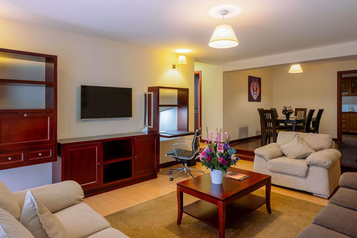 Kamer, 2 tweepersoonsbedden | Lakens van Egyptisch katoen, luxe beddengoed, pillowtop-bedden