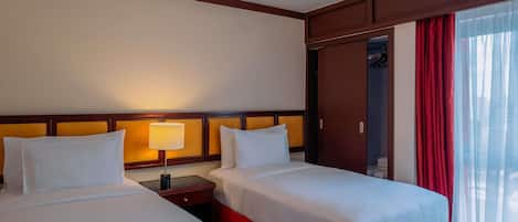 Family Room, 2 Double Beds | 1 bedroom, Egyptian cotton sheets, premium bedding, pillow-top beds