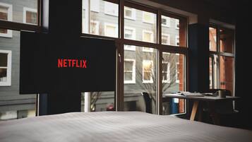 Studio Suite, 1 Bedroom, Kitchenette | 1 bedroom, premium bedding, in-room safe, desk