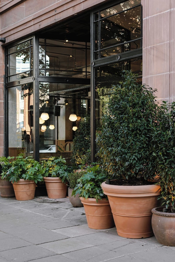 Front of property - The Flint (Belfast)