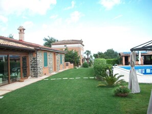 Alberca al aire libre por temporada 