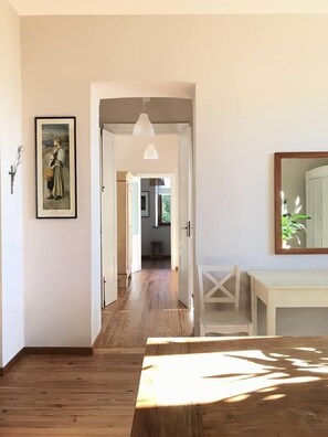 Chambre double, vue sur la montagne | Couette en duvet, coffre-fort