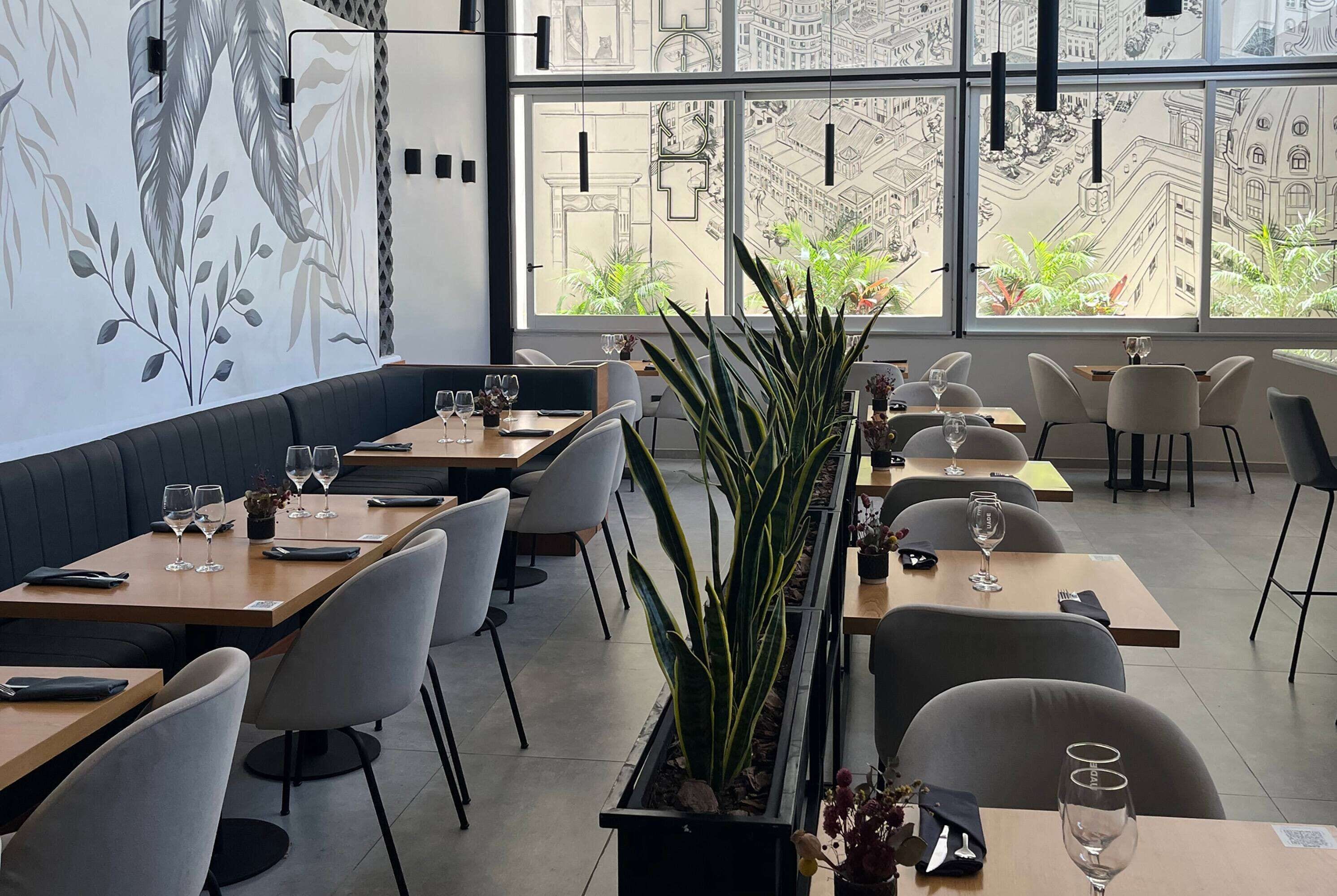   包含每日自助早餐