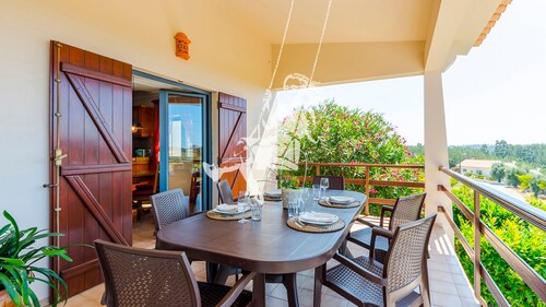 Near the beach-Pets allowed