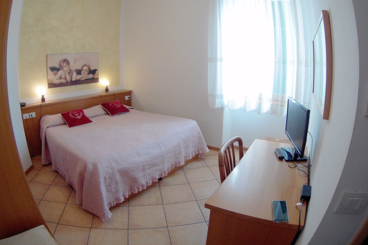 Chambre Double, 1 lit double