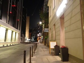 Front of property - evening/night - Hotel Ruza (Sarajevo)