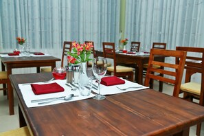Restaurant - Lourdes Hotel (Nuwara Eliya)