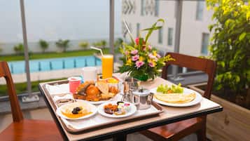 Breakfast, lunch, dinner served; local and international cuisine