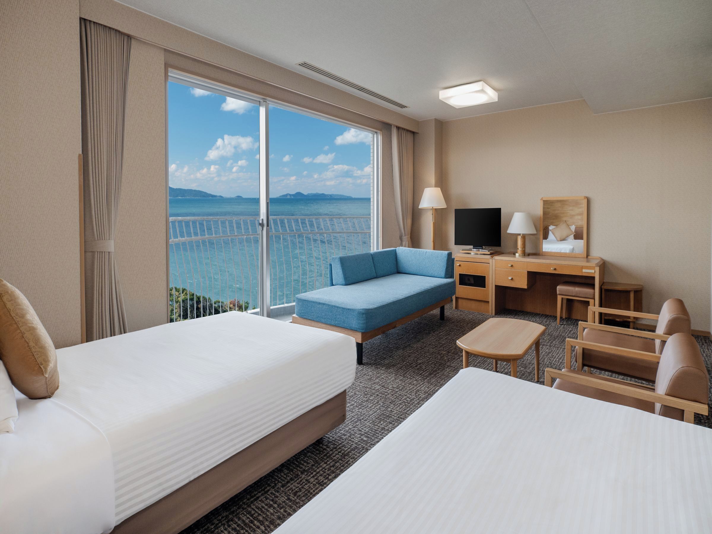 Superior-Zimmer, Nichtraucher, Meerblick (With bath) | Zimmersafe, kostenloses WLAN, Bettwäsche