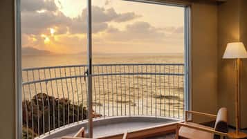 Superior Room (Ocean View) (With bath) (Non-smoking) | Balcony view