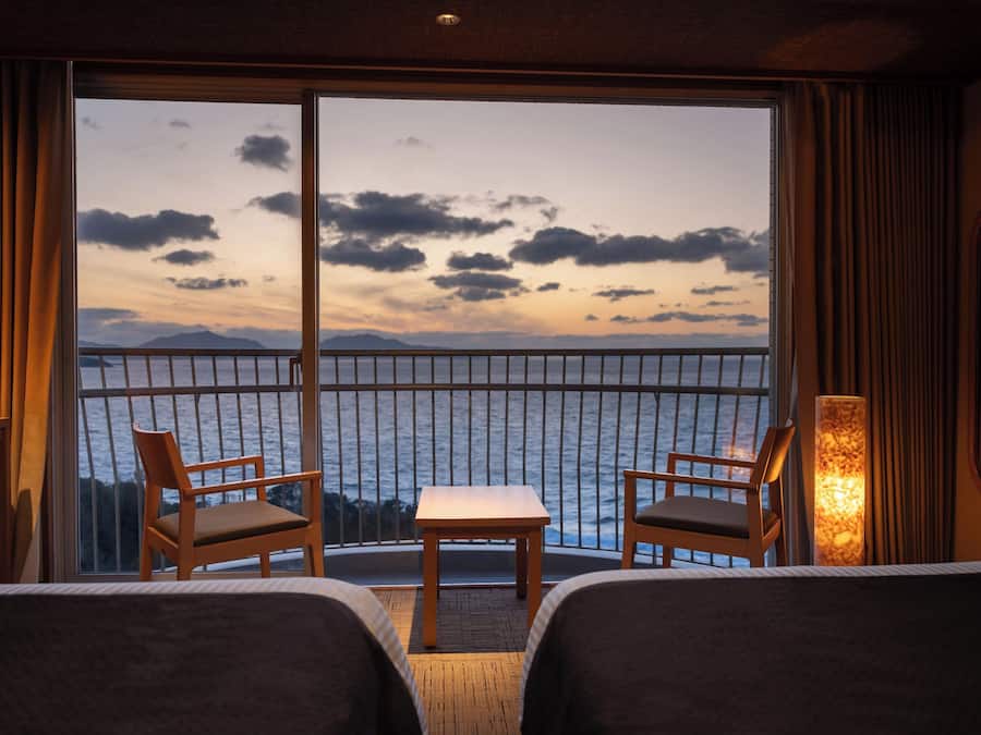 Twin Room(Ocean View)(With toilet)(Non-smoking) | In-room safe, free WiFi, bed sheets