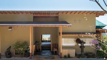 Fachada del alojamiento
