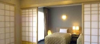 Hotel Ayase