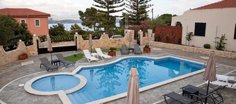 Diwani Luxury Villas