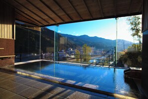 Pool - Shogetsu (Gero)