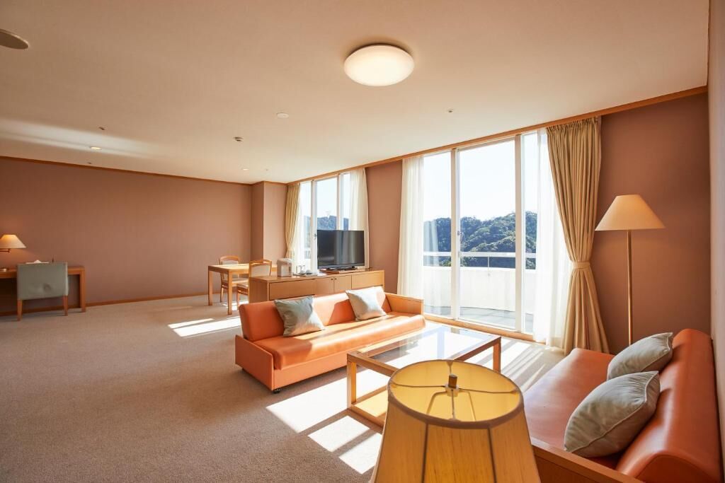 Deluxe Twin Room, Non Smoking | Living area