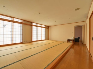 Room - KAMOGAWA COUNTRY HOTEL (Kamogawa)
