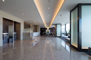 Lobby - JR WEST GROUP VIA INN OKAYAMA (Okayama)