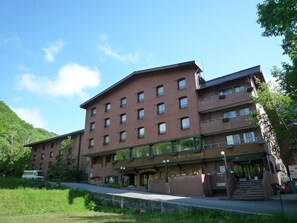 Front of property - HOTEL Shiga Sunvalley (Yamanouchi)