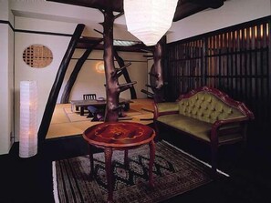 Living area - Gero Onsen Gero Royal Hotel Miyabitei (Gero)