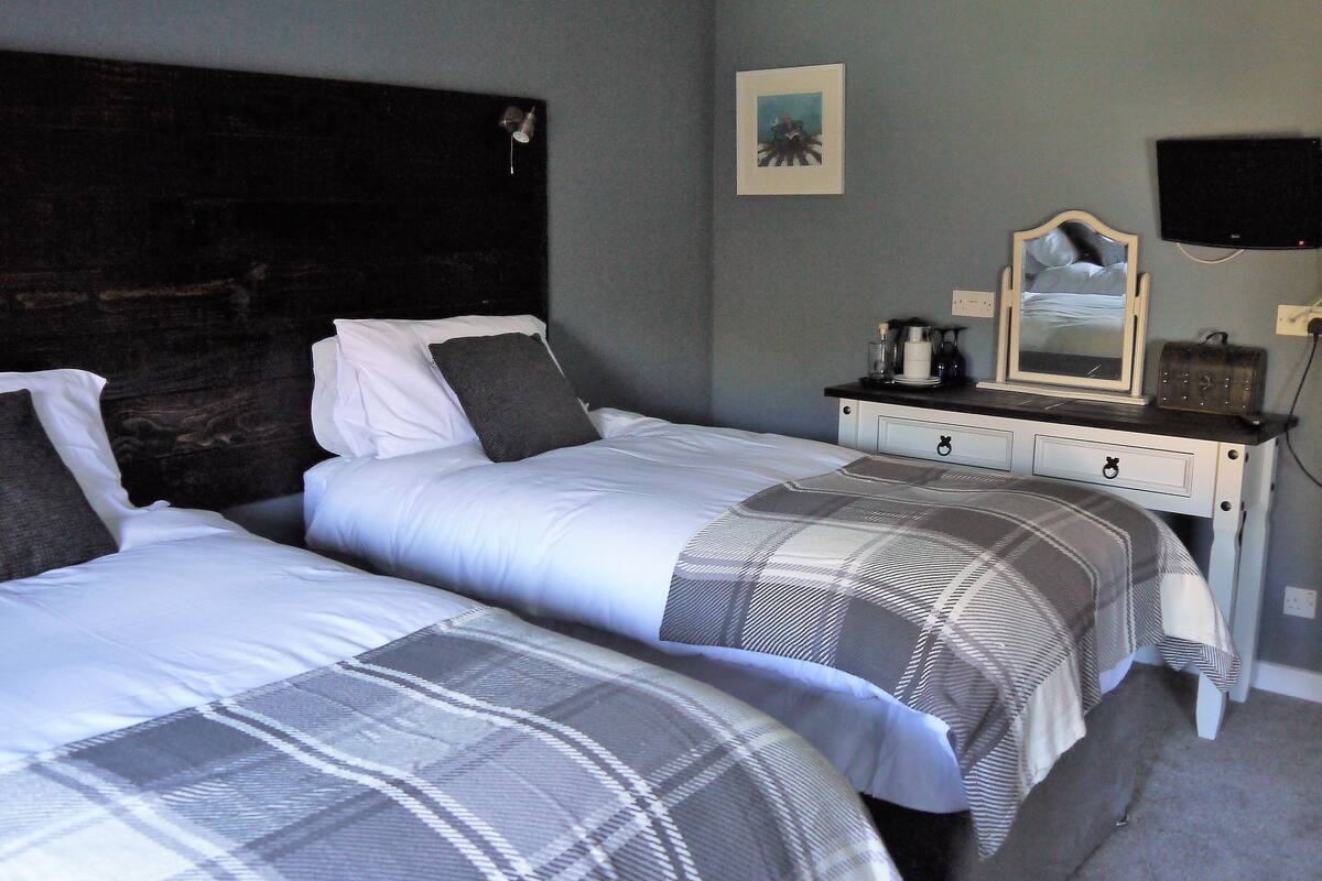 Twin Room, Ensuite