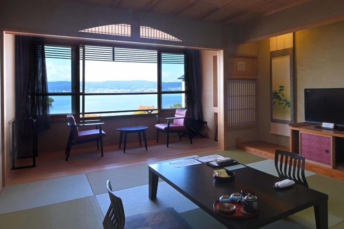 Japanese room, Lake view, Non-smoking ([Main Building Lake Side] 2nd or 3rd Floor, 10 Tatami Mats)