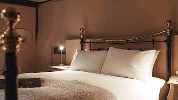 Family Double Room, 1 Bedroom | Iron/ironing board, bed sheets