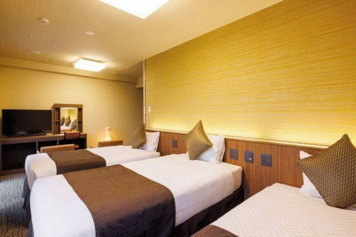 In-room safe, free WiFi, bed sheets