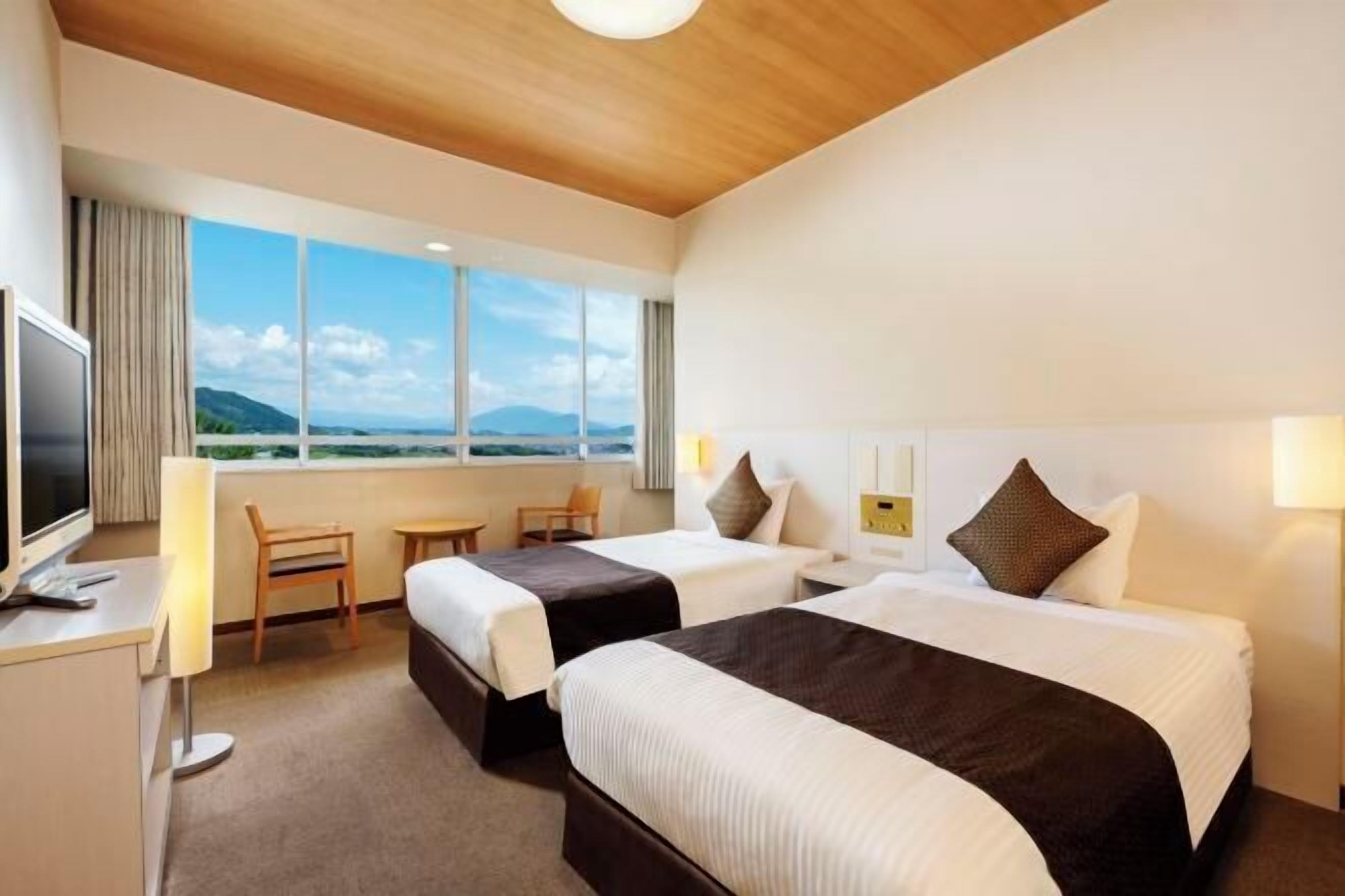 客房內保險箱、免費無線上網、床單