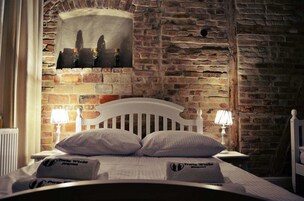 Quarto triplo luxo | 1 quarto, Wi-Fi de cortesia, roupa de cama